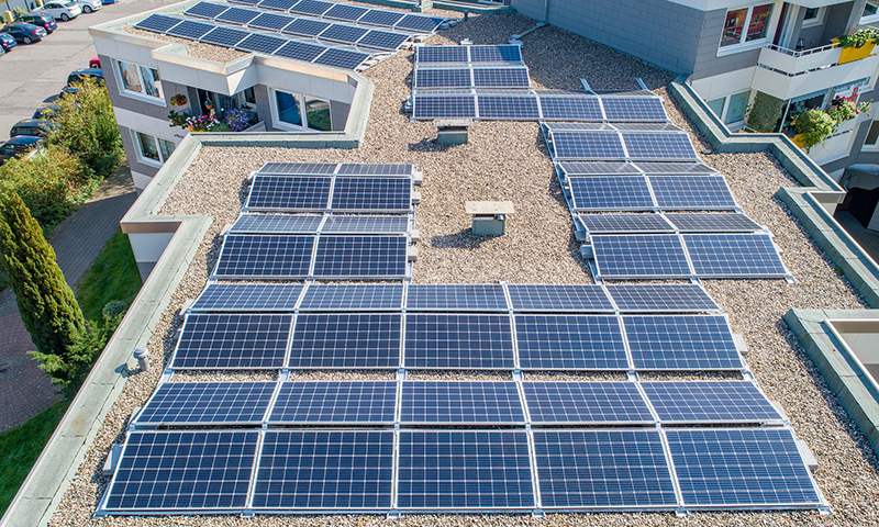 como instalar placas solares en una comunidad de vecinos en madrid?